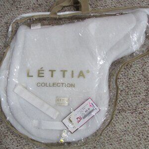 Brand New Lettia fleece wonder pad.